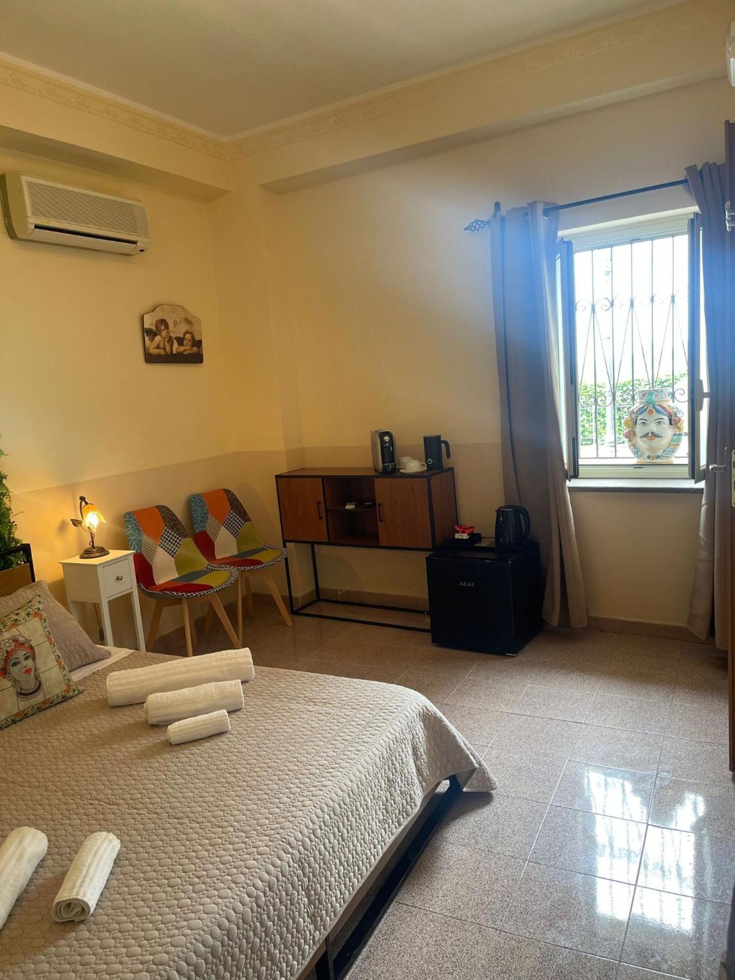Bed And Relax-Il Maniero Bed & Breakfast Calatabiano Exterior photo